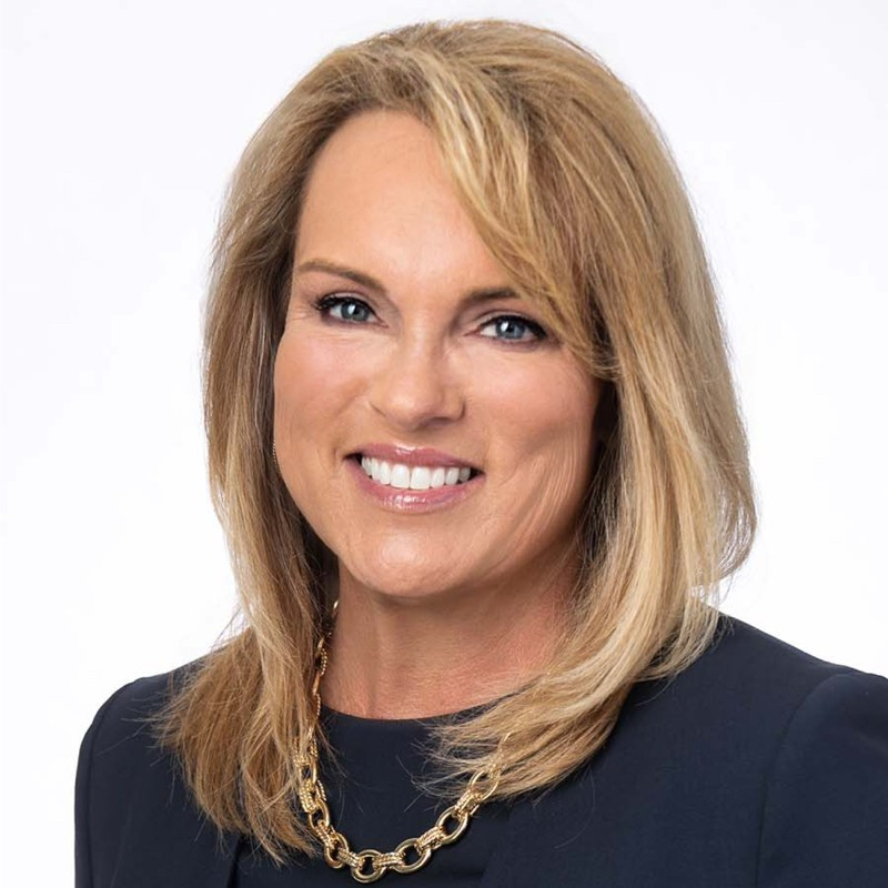 Social-JulieHeadshot-3Q2025